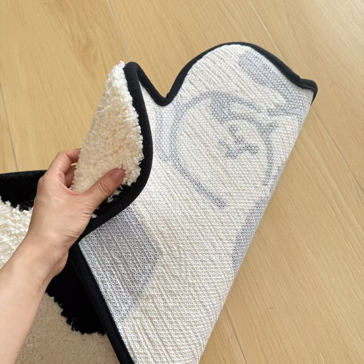 Black & White Cartoon Dog Shaped Polyester Floor Mat